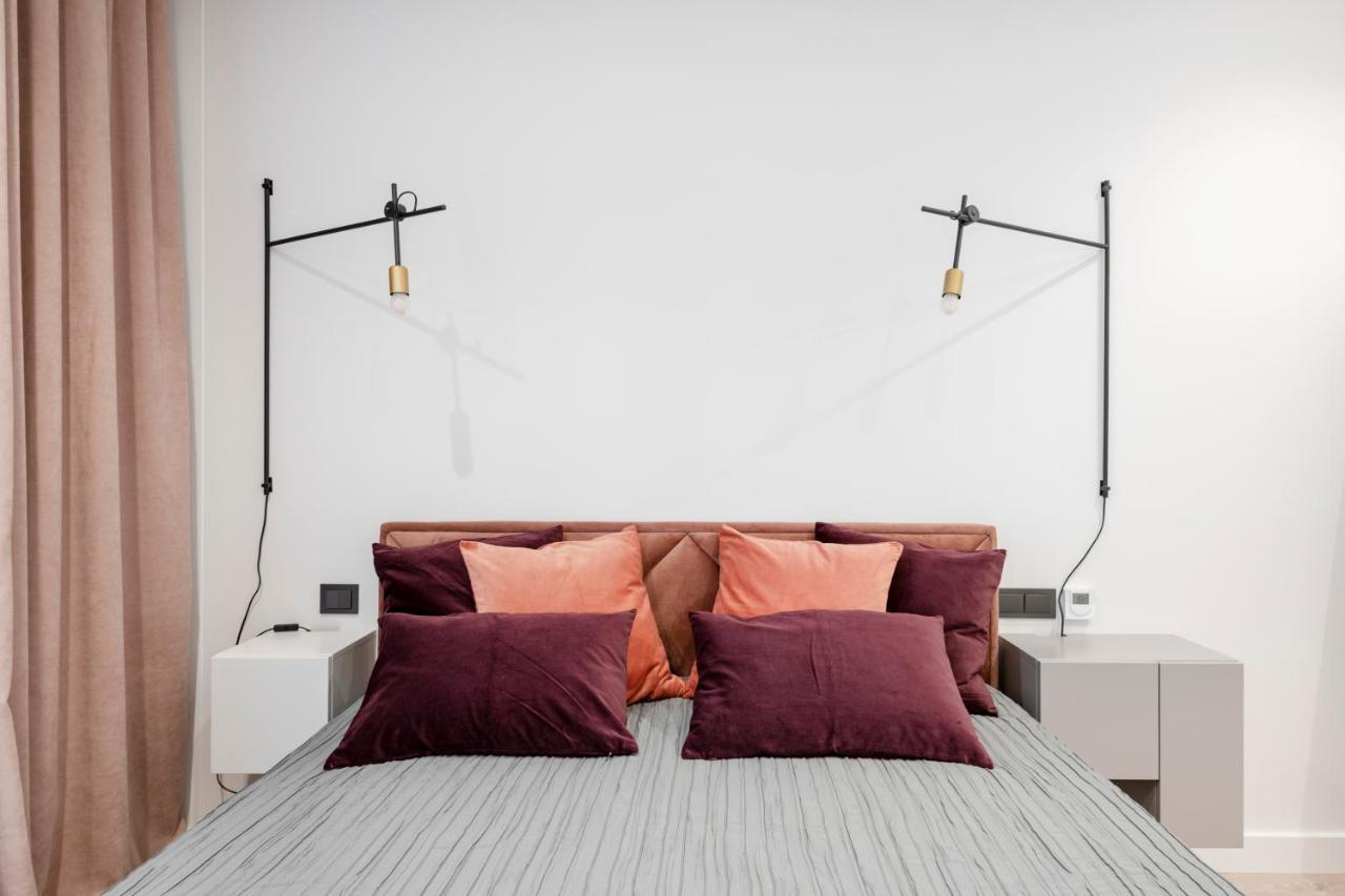 Happy Inn G, Self Check-In, Terrace, Underground Parking Вильнюс Экстерьер фото